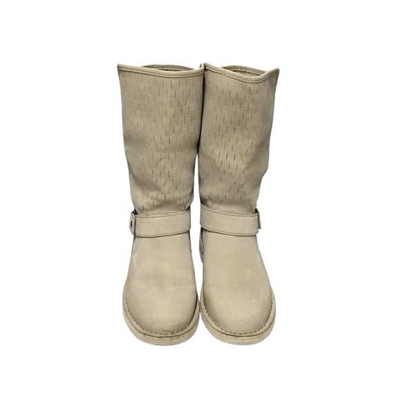 UGG Women's Shani  Cream Beige Perforated Leather Calf Boots Size 7,5 - Picture 1 of 8